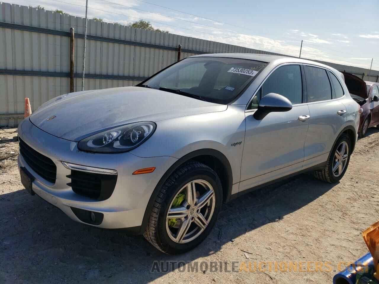 WP1AE2A27GLA18147 PORSCHE CAYENNE 2016