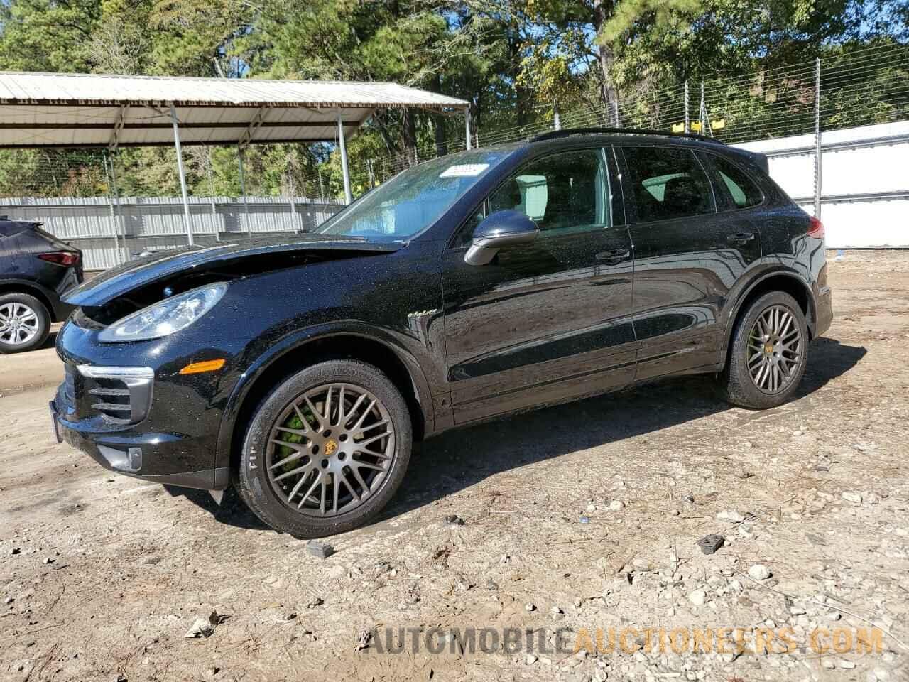 WP1AE2A27HLA71626 PORSCHE CAYENNE 2017