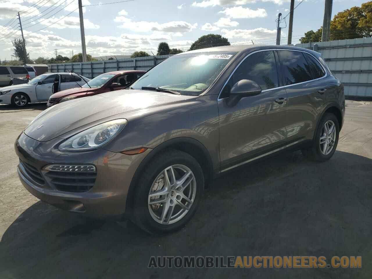 WP1AE2A29BLA94414 PORSCHE CAYENNE 2011