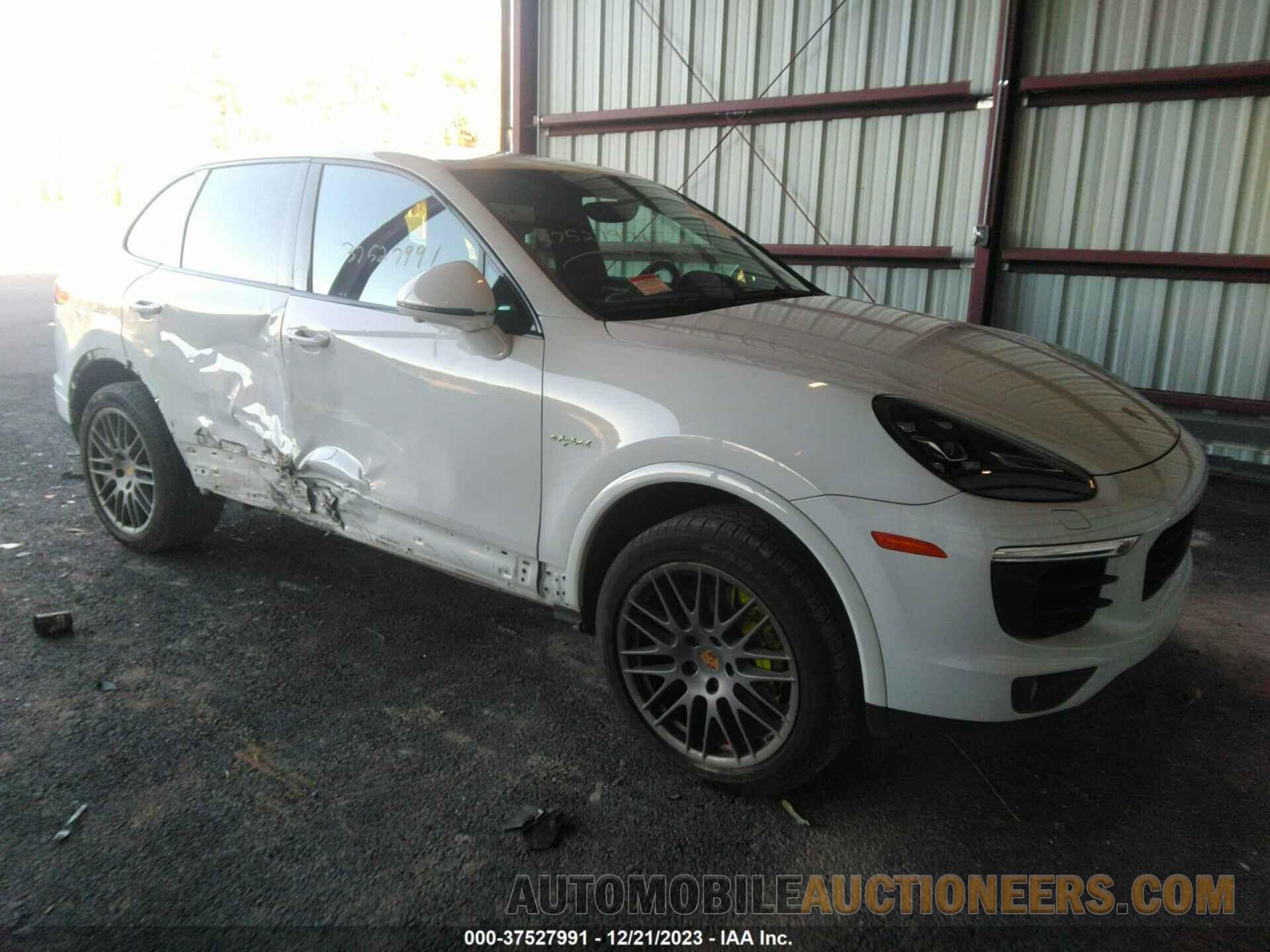 WP1AE2A29HLA70963 PORSCHE CAYENNE 2017