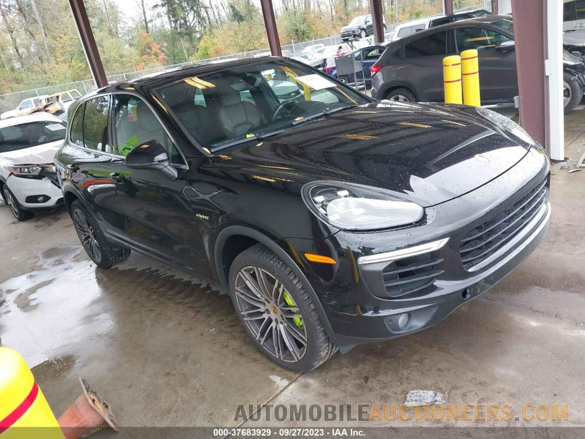 WP1AE2A2XGLA60179 PORSCHE CAYENNE 2016