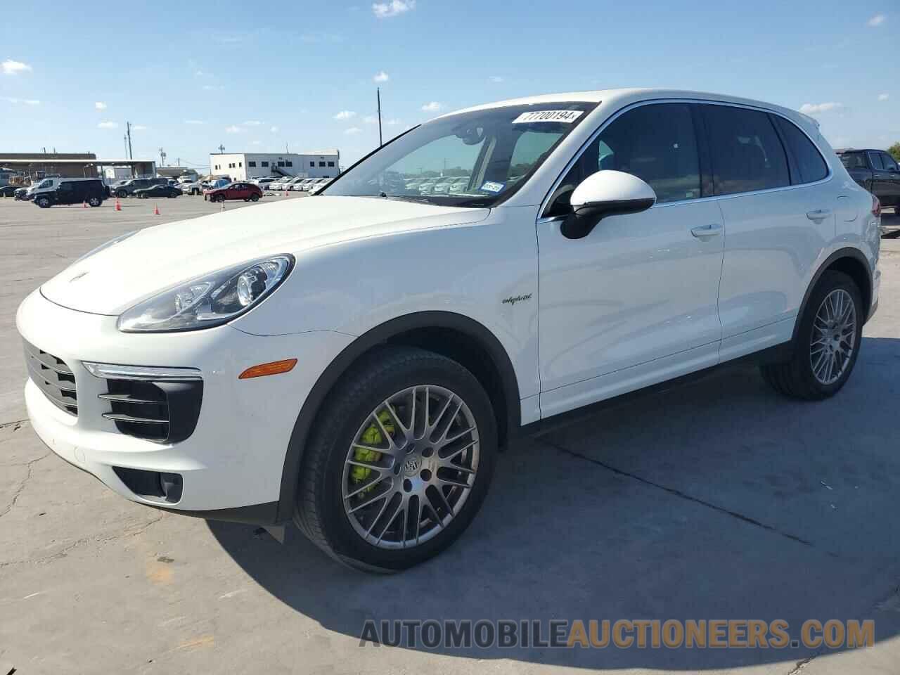 WP1AE2A2XGLA64037 PORSCHE CAYENNE 2016