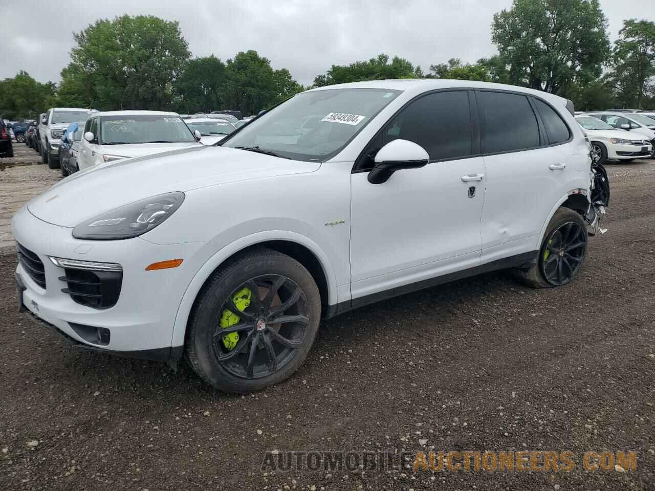 WP1AE2A2XHLA71216 PORSCHE CAYENNE 2017