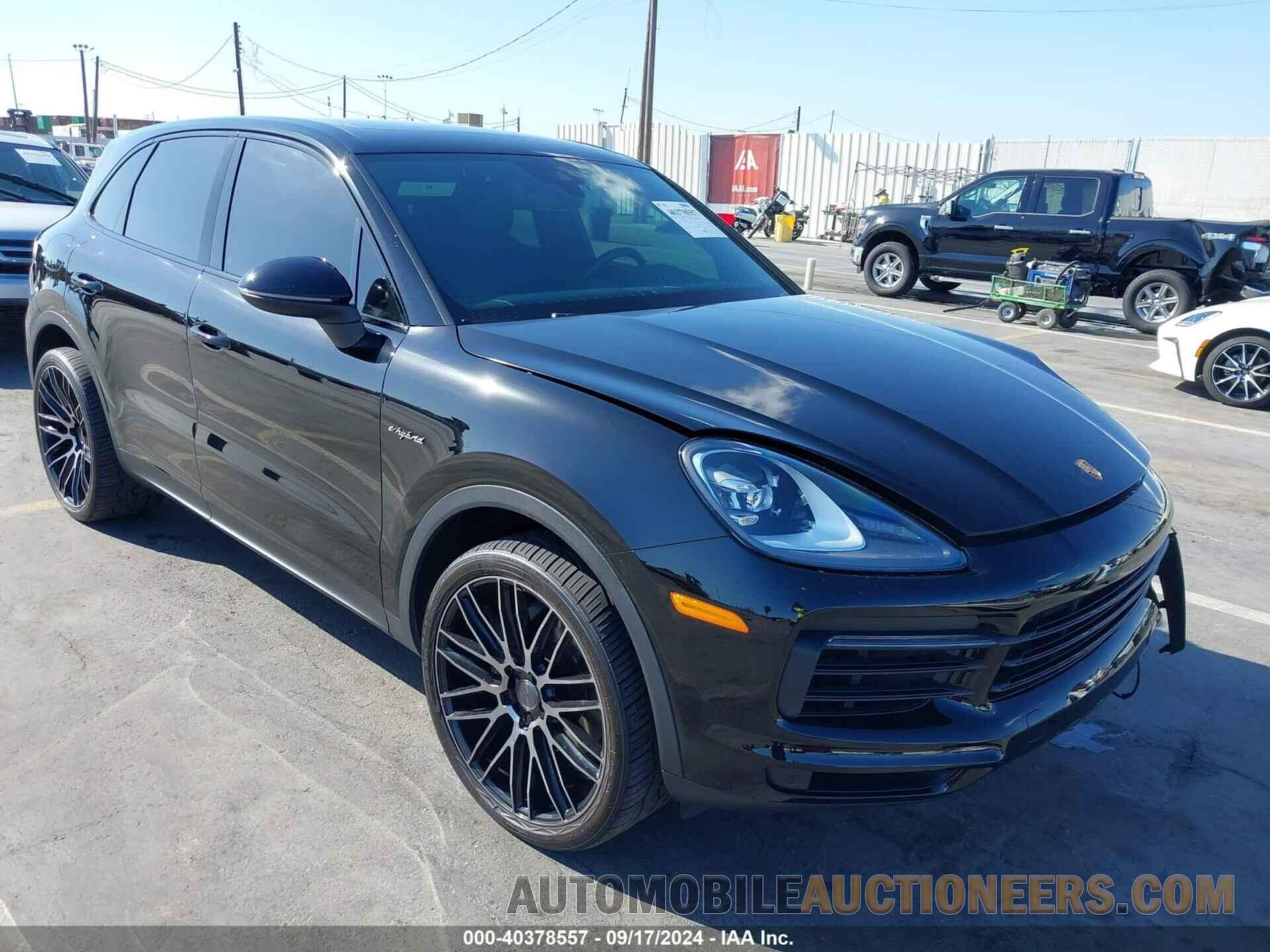 WP1AE2AY2KDA50656 PORSCHE CAYENNE E-HYBRID 2019