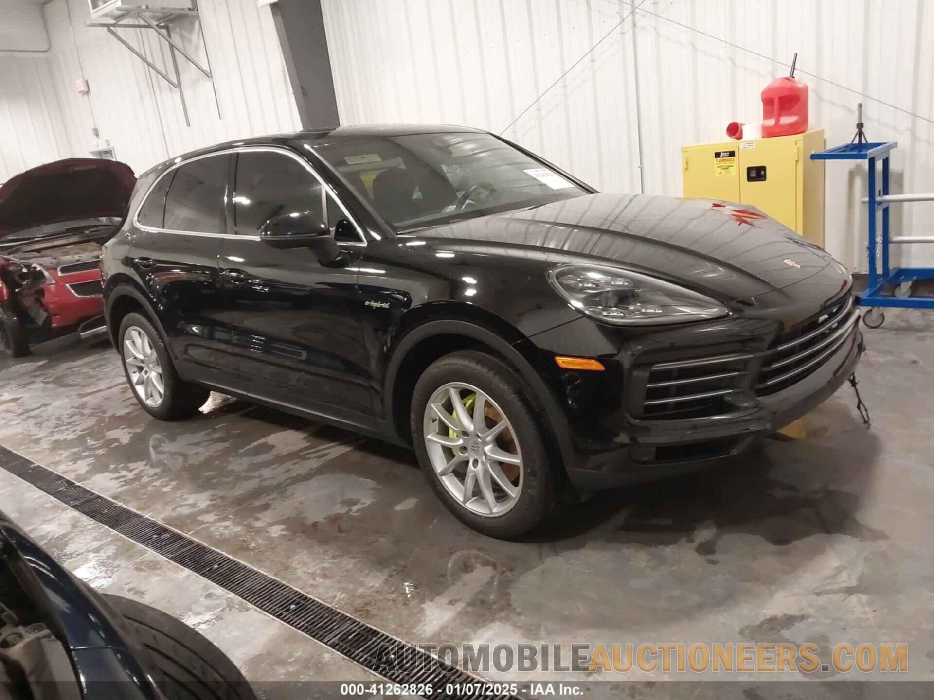 WP1AE2AY8KDA51634 PORSCHE CAYENNE E-HYBRID 2019