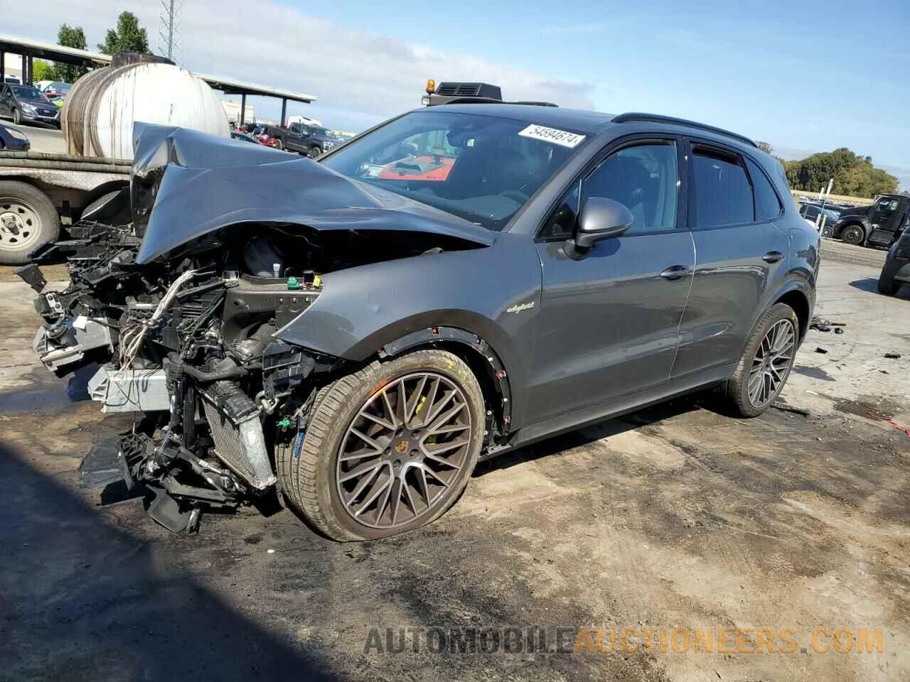 WP1AE2AYXKDA51490 PORSCHE CAYENNE 2019