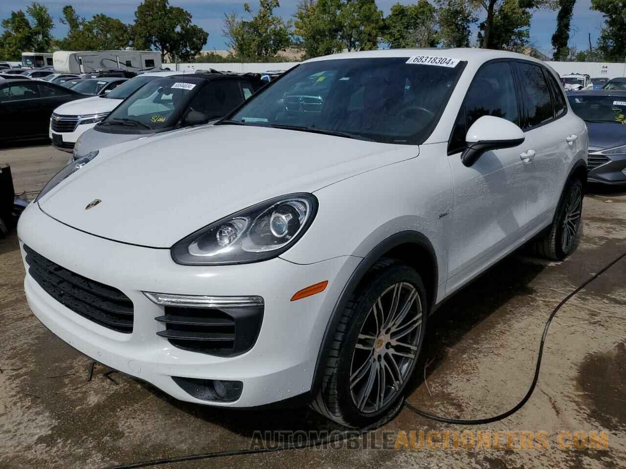 WP1AF2A20GKA40364 PORSCHE CAYENNE 2016