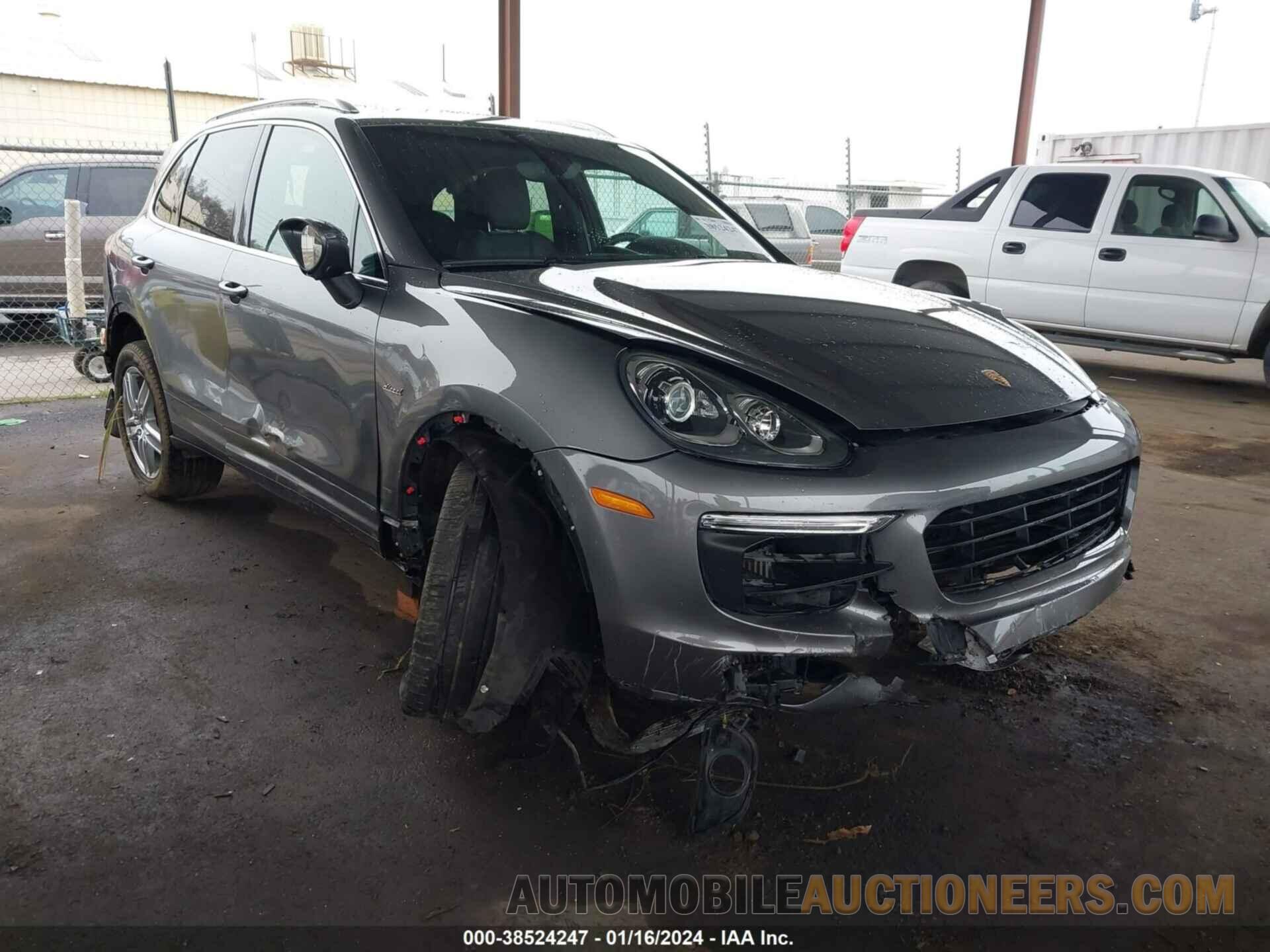 WP1AF2A20GKA42762 PORSCHE CAYENNE 2016