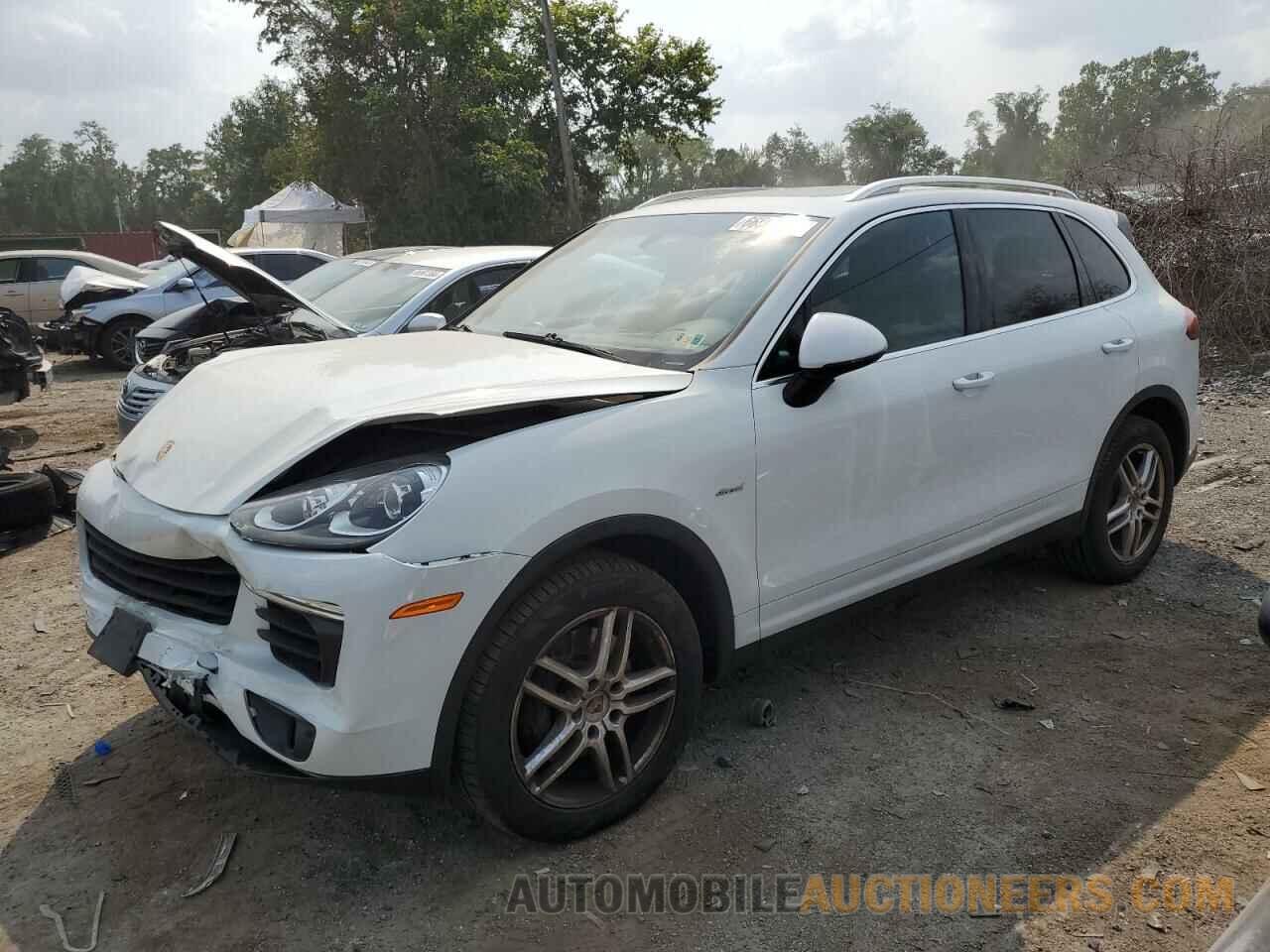 WP1AF2A21FLA43265 PORSCHE CAYENNE 2015