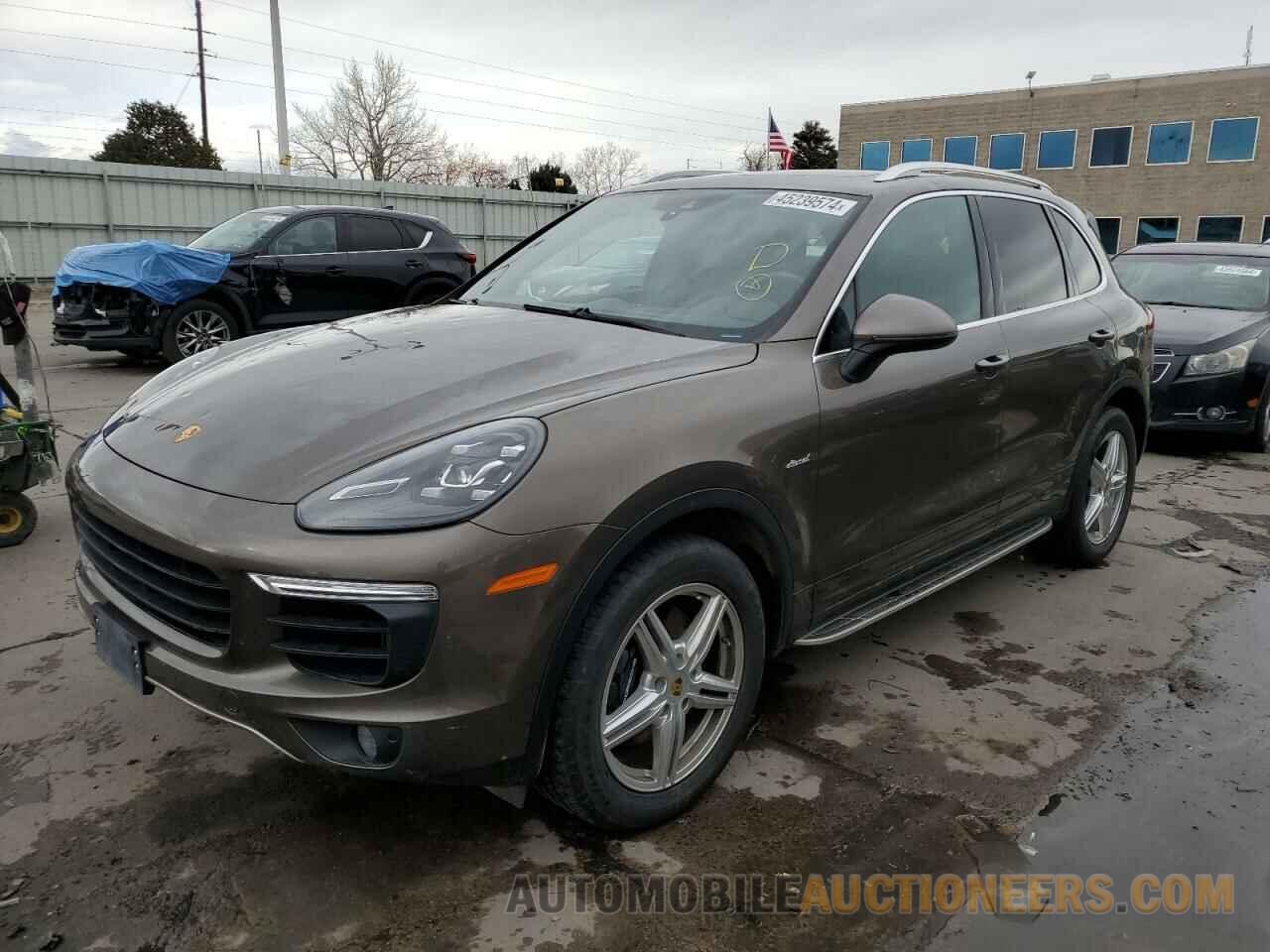 WP1AF2A22FLA33067 PORSCHE CAYENNE 2015