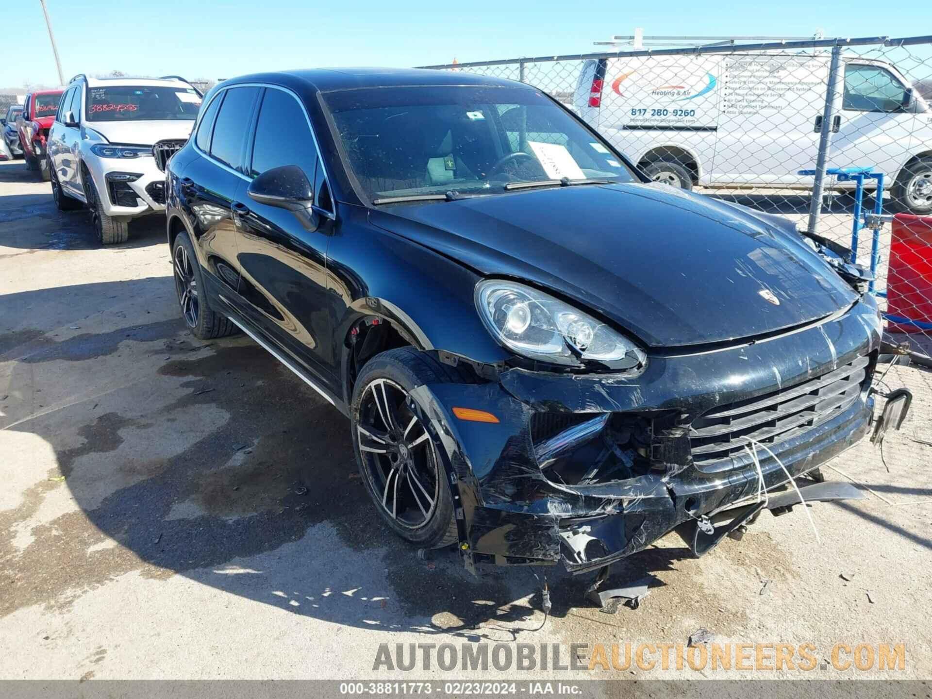 WP1AF2A22FLA38558 PORSCHE CAYENNE 2015