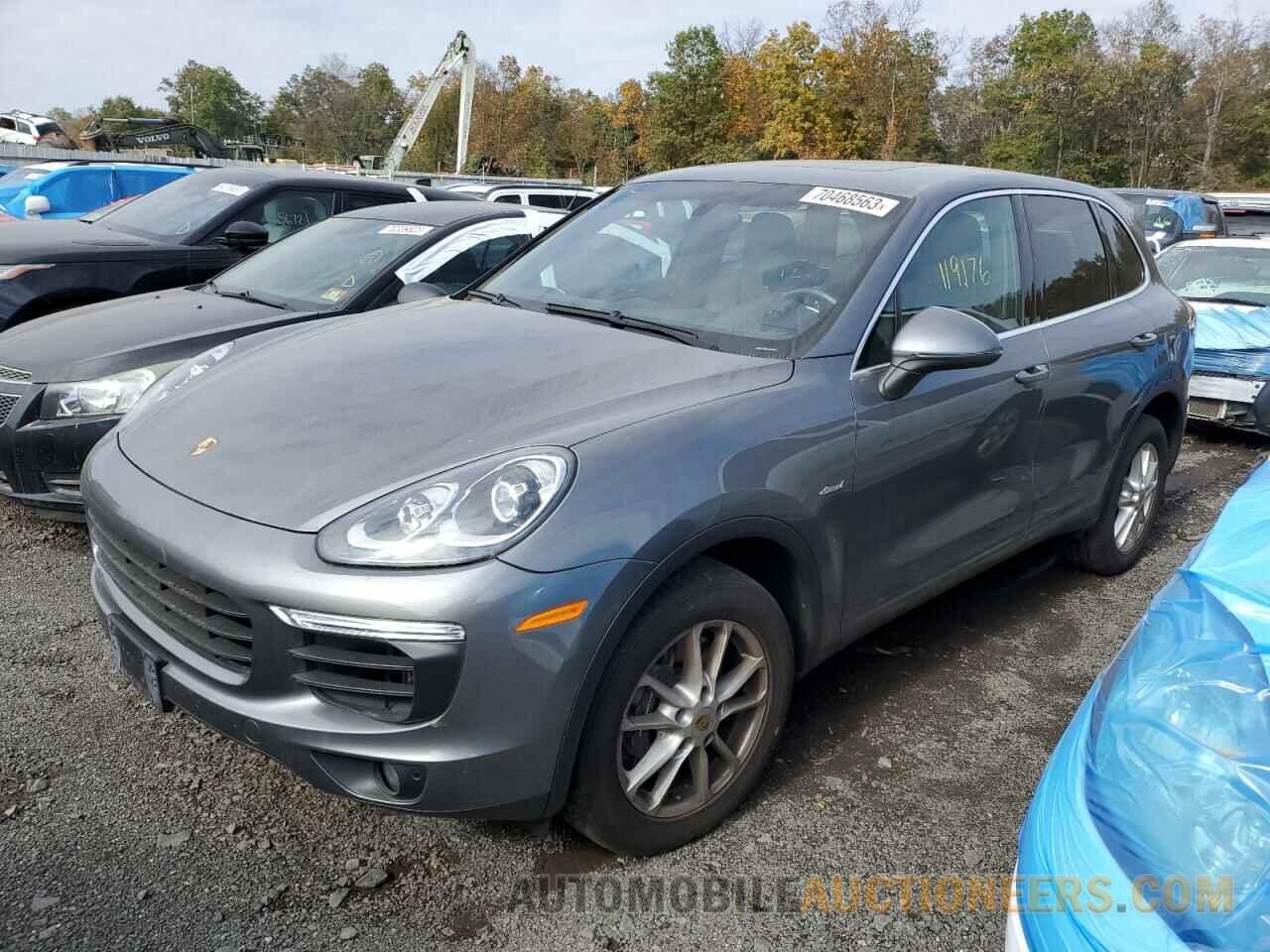 WP1AF2A22FLA40827 PORSCHE CAYENNE 2015