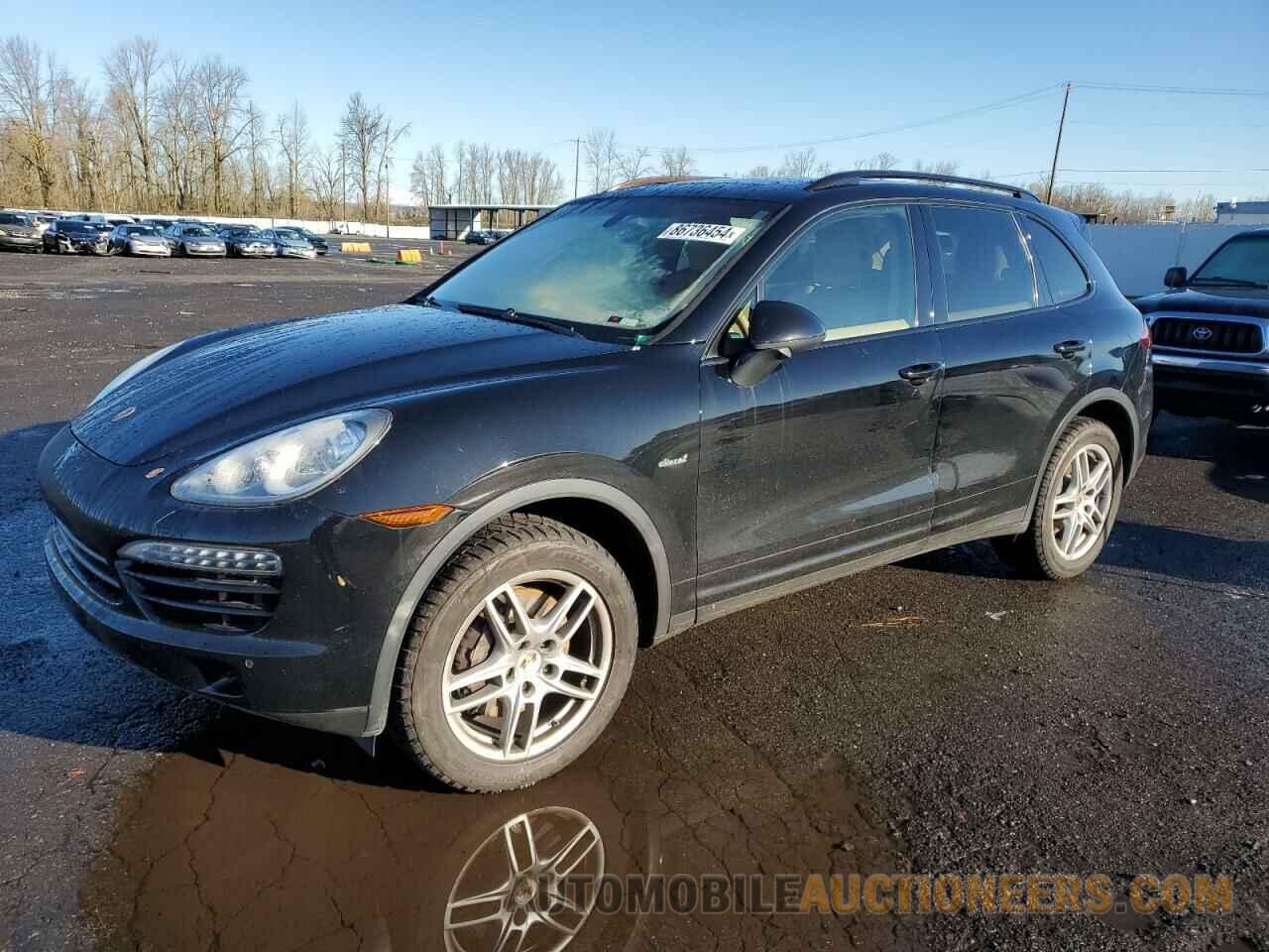 WP1AF2A23DLA35388 PORSCHE CAYENNE 2013