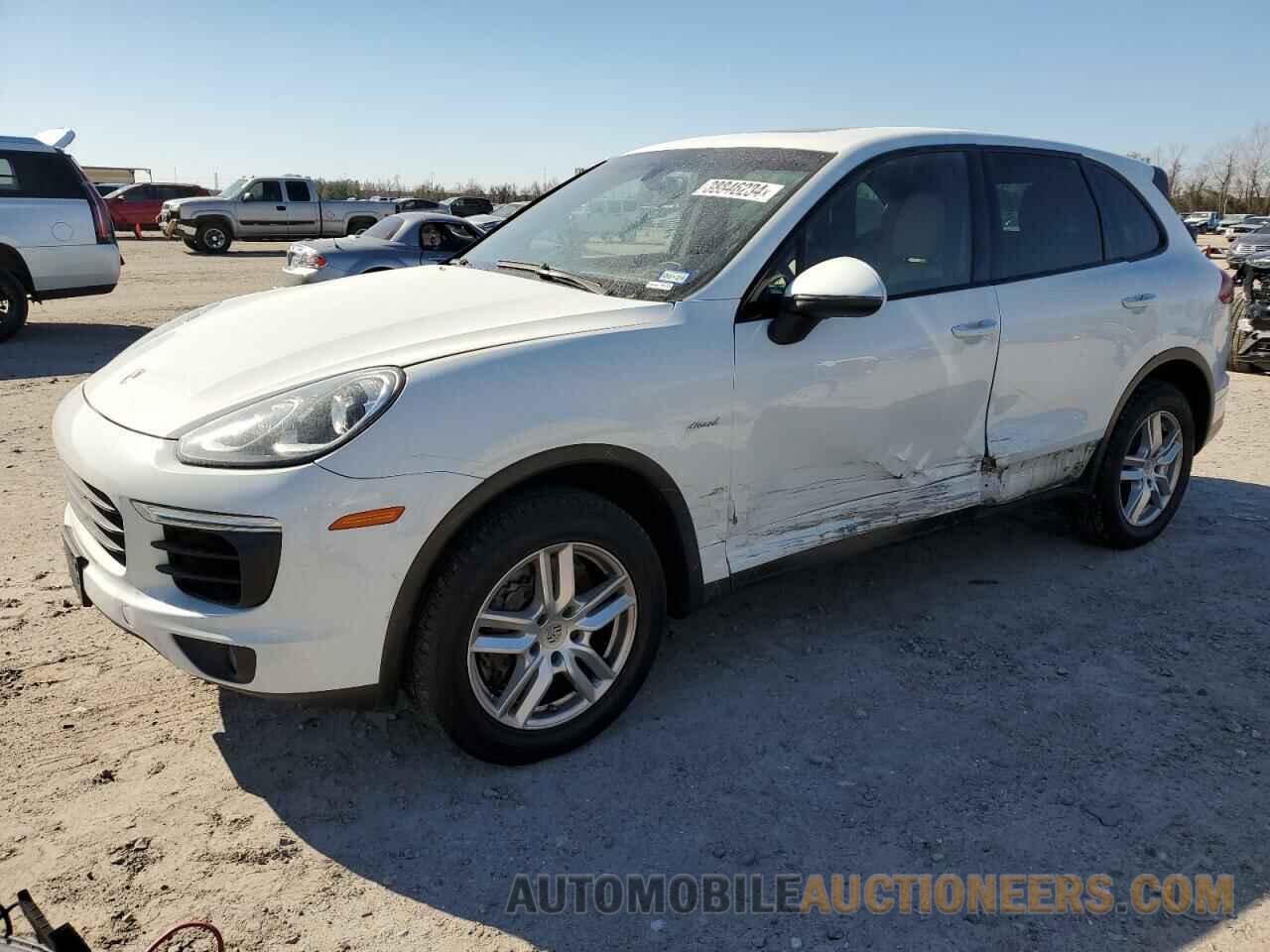 WP1AF2A23FLA35460 PORSCHE CAYENNE 2015