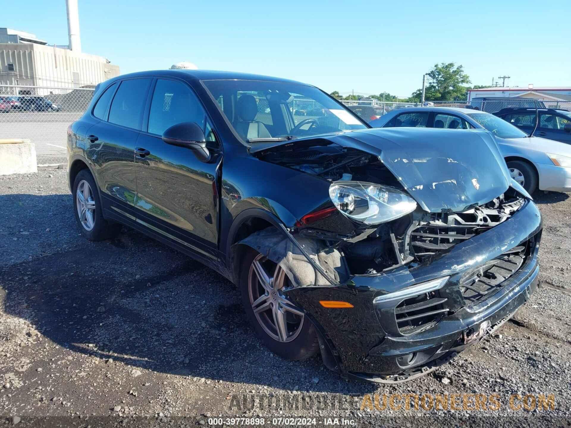 WP1AF2A23GKA41041 PORSCHE CAYENNE 2016