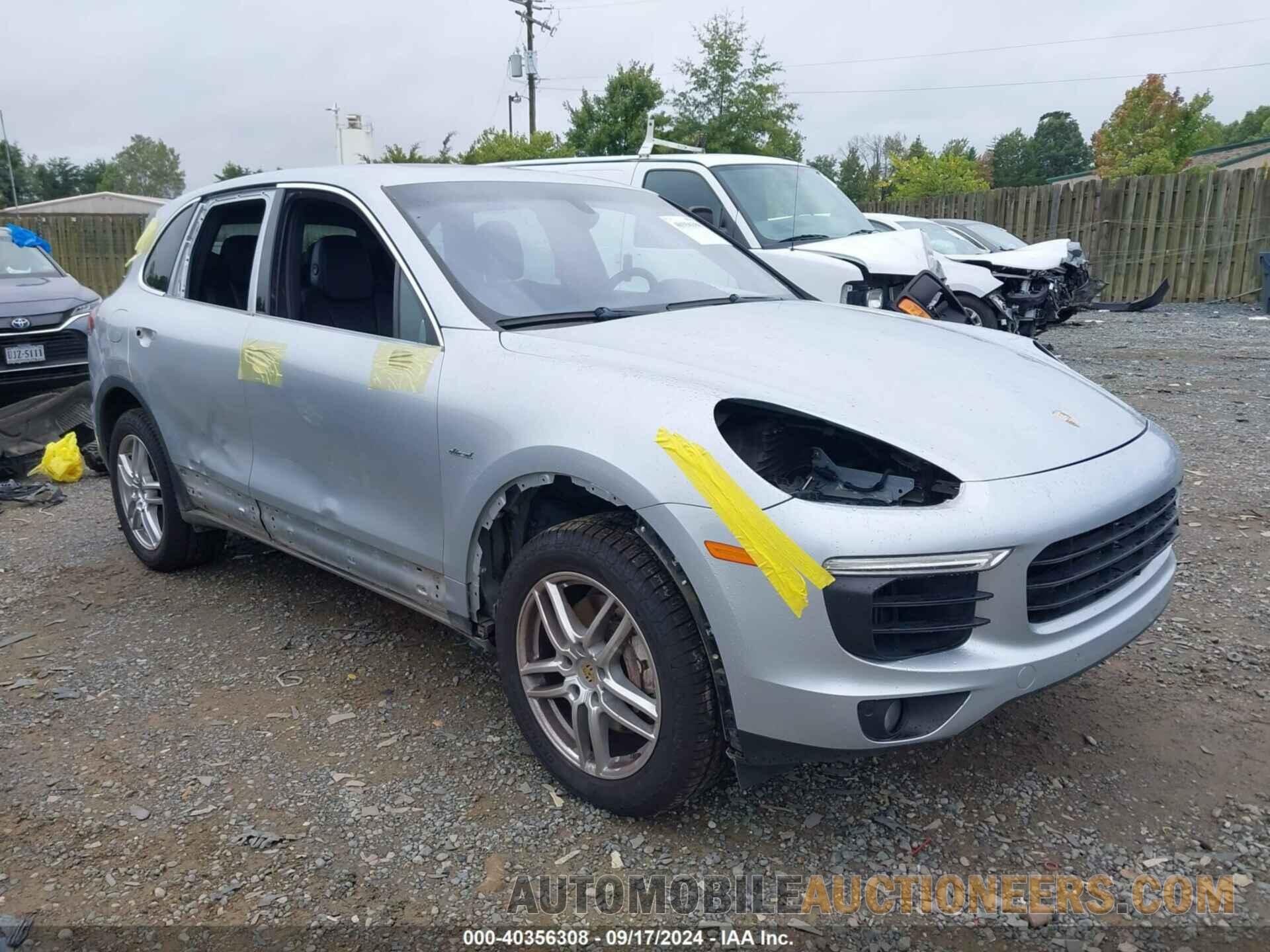 WP1AF2A27FLA40905 PORSCHE CAYENNE 2015