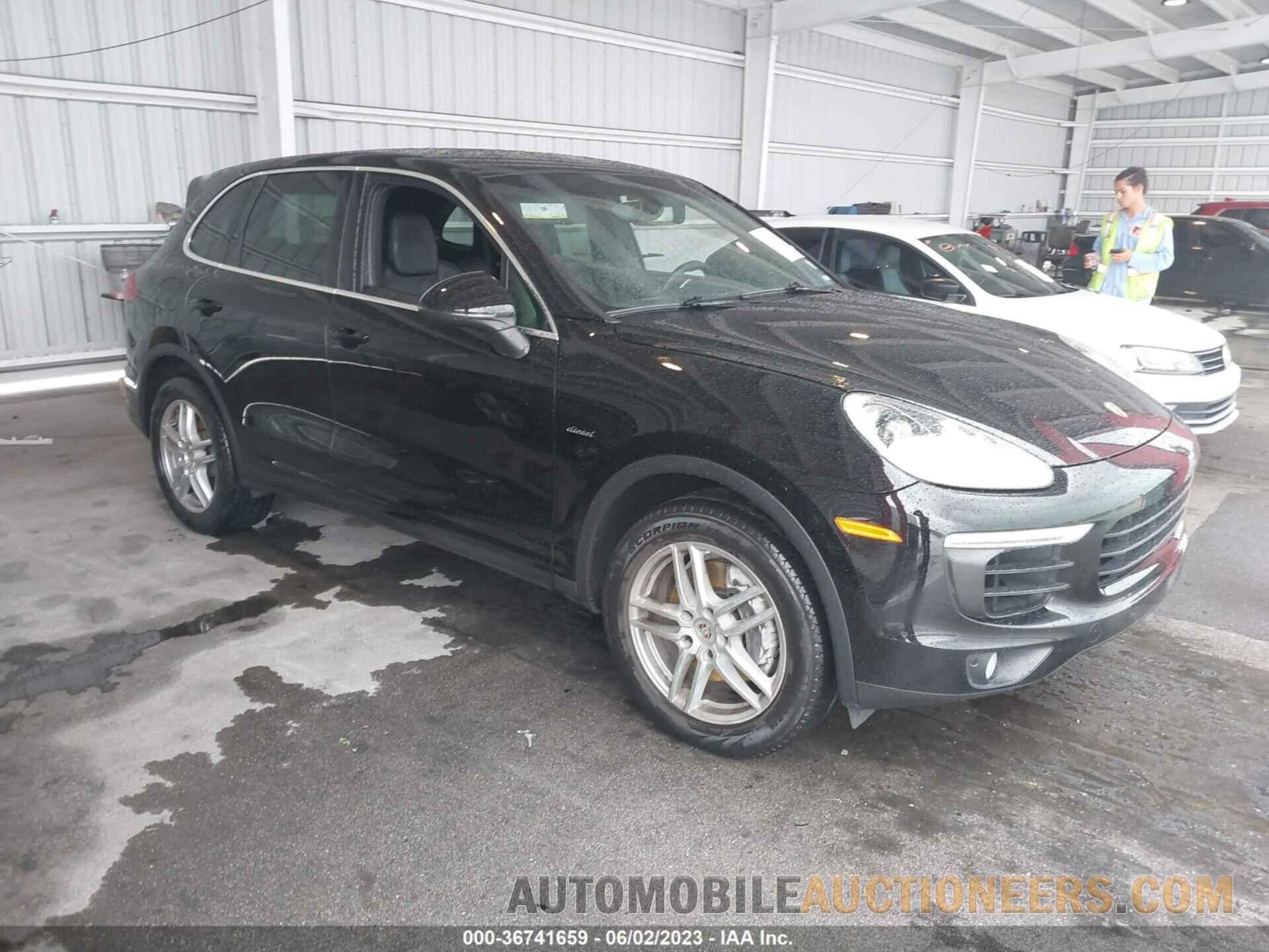 WP1AF2A29FLA34197 PORSCHE CAYENNE 2015