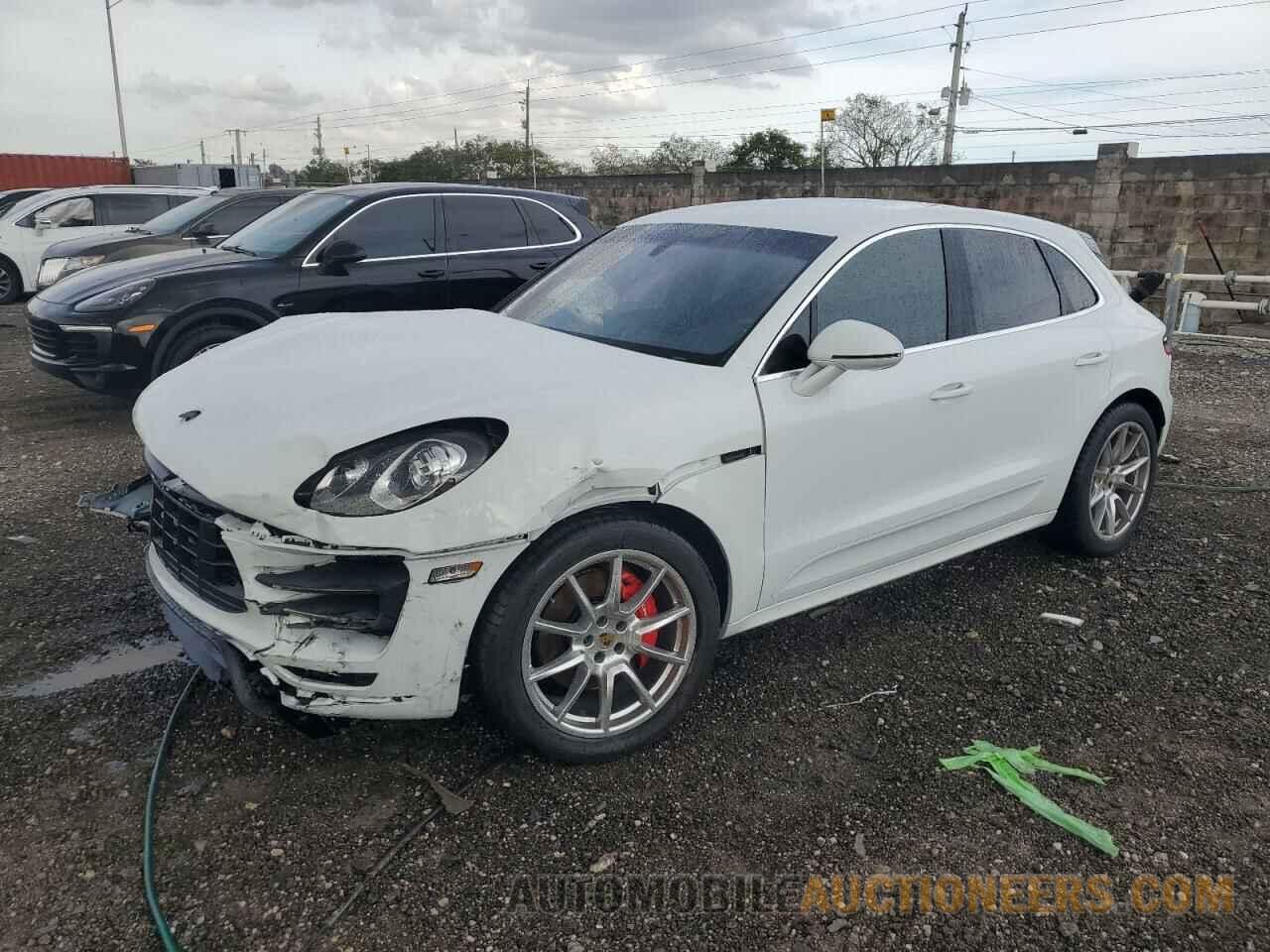 WP1AF2A52GLB90464 PORSCHE MACAN 2016