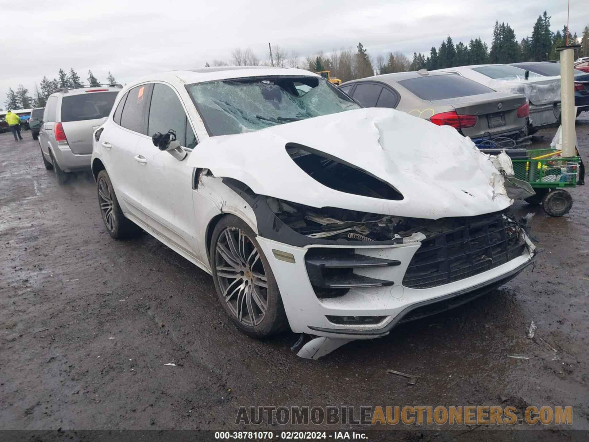 WP1AF2A53FLB97762 PORSCHE MACAN 2015