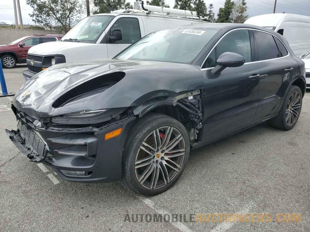 WP1AF2A54HLB61100 PORSCHE MACAN 2017