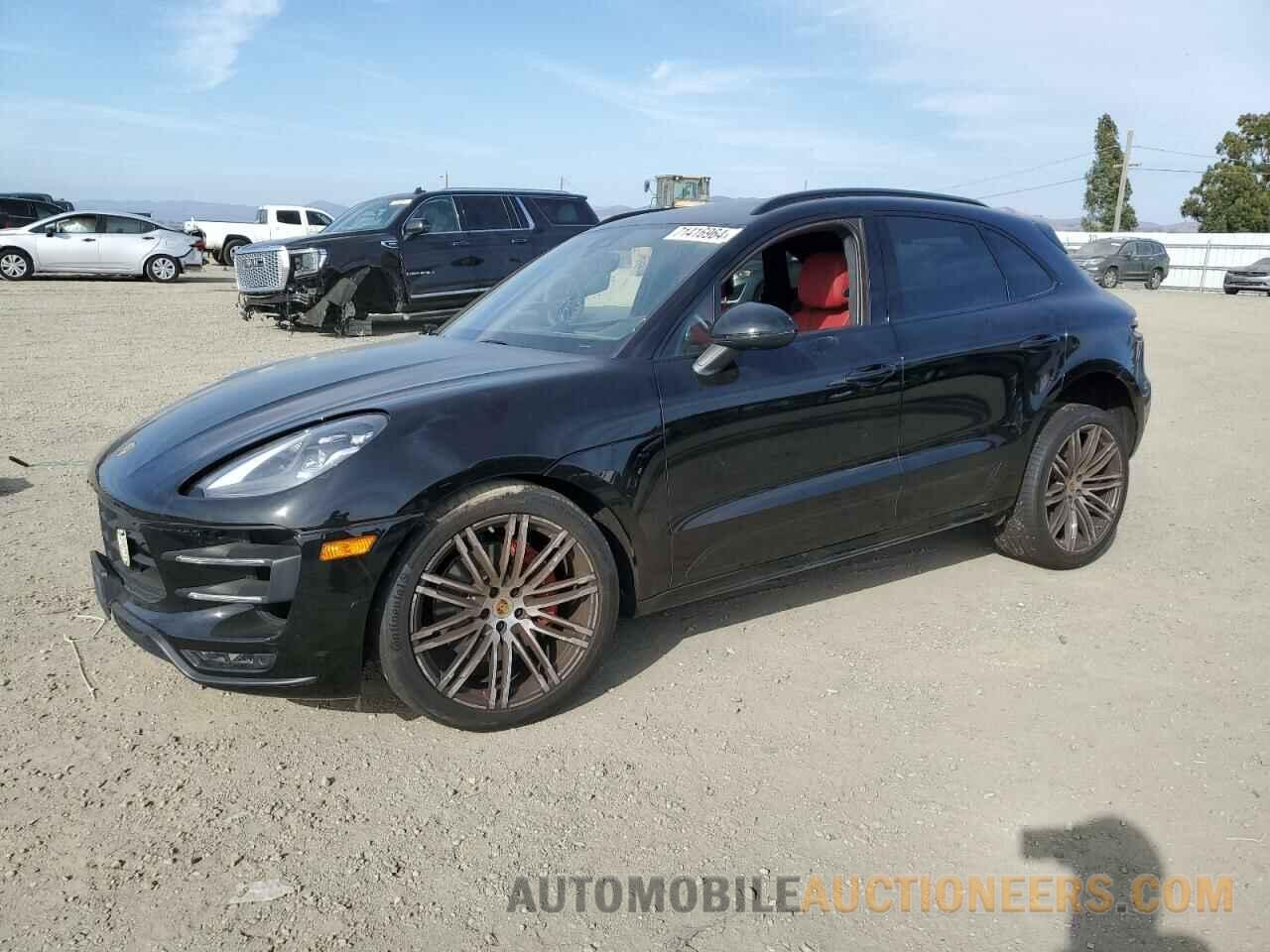 WP1AF2A54HLB61484 PORSCHE MACAN 2017