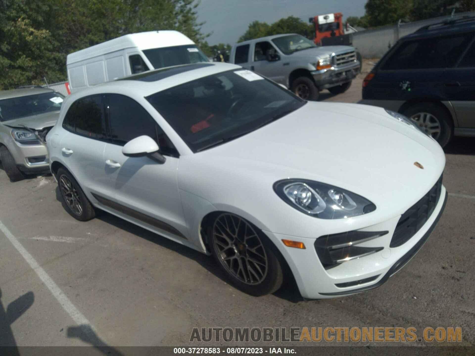 WP1AF2A56FLB94368 PORSCHE MACAN 2015