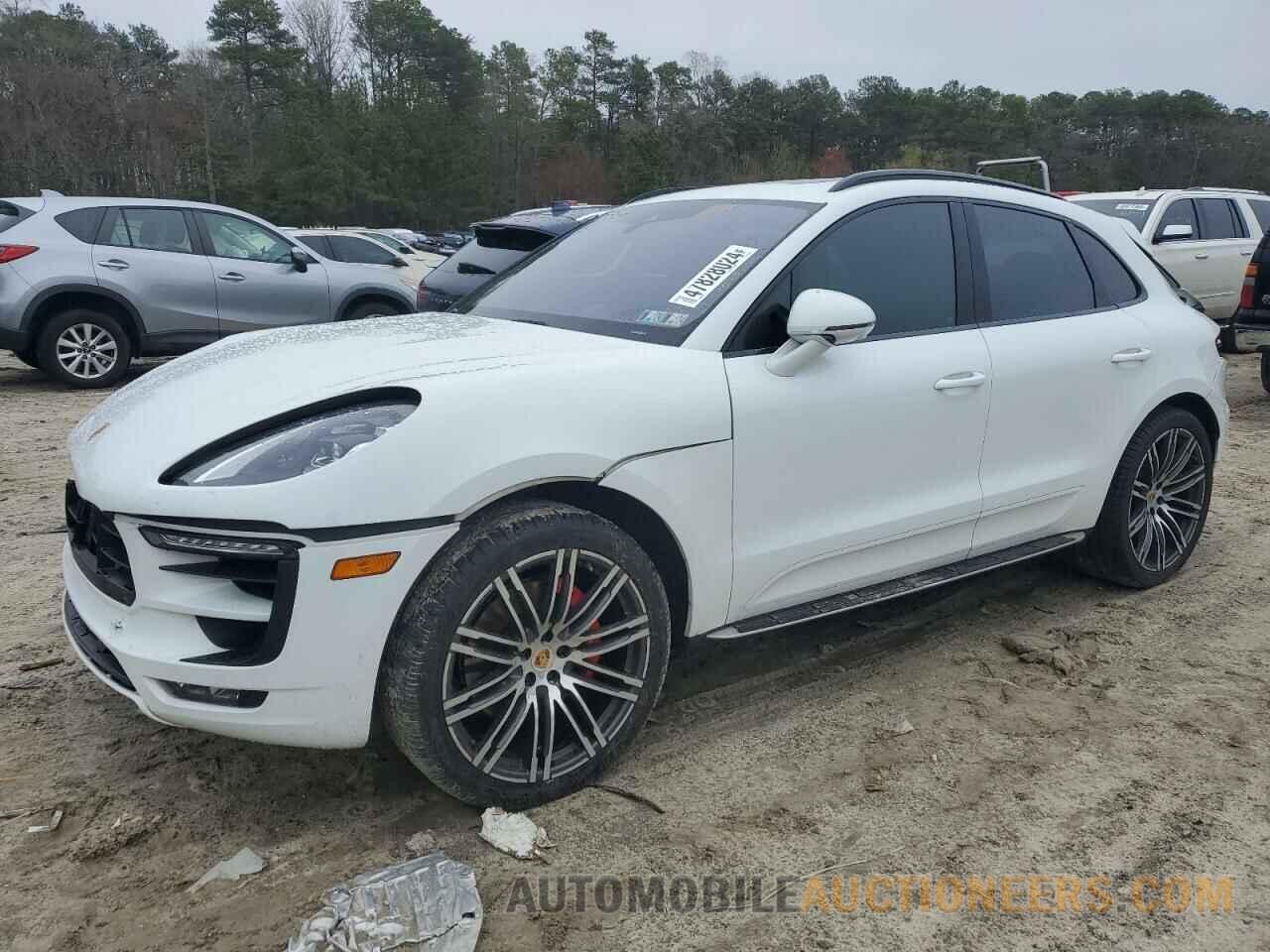 WP1AF2A56HLB62135 PORSCHE MACAN 2017