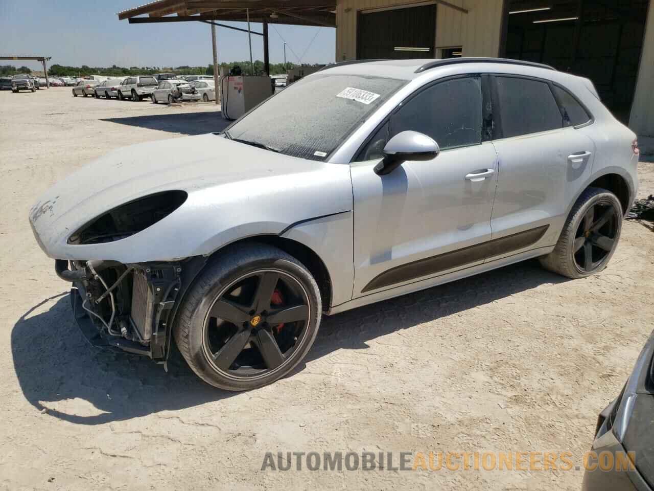 WP1AF2A58HLB61004 PORSCHE MACAN 2017