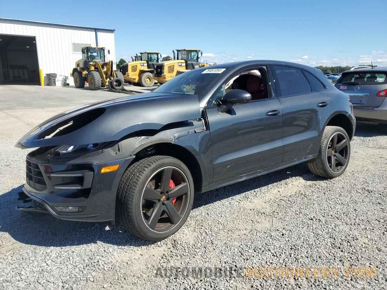 WP1AF2A58JLB70064 PORSCHE MACAN 2018