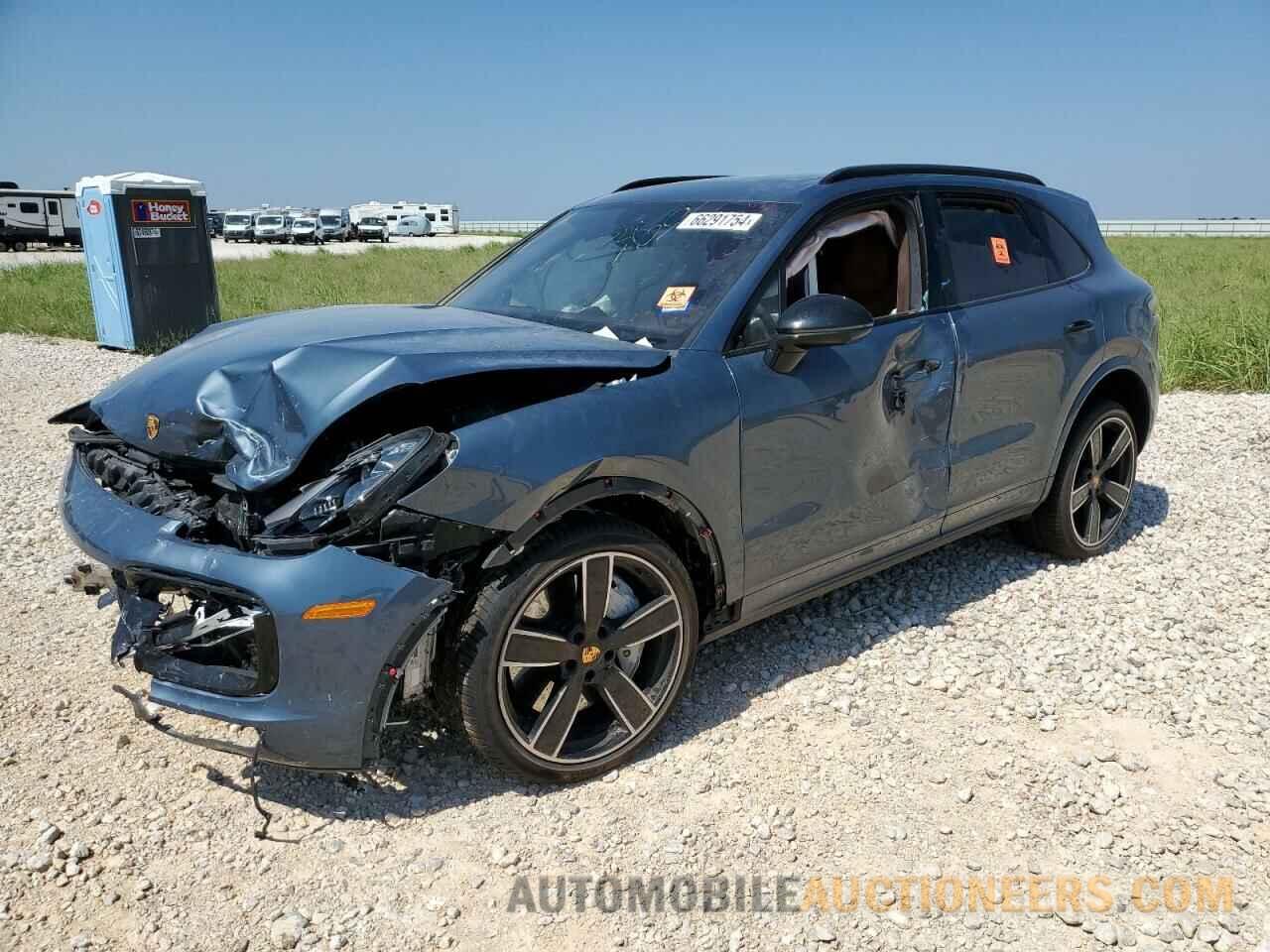 WP1AF2AY8KDA81374 PORSCHE CAYENNE 2019