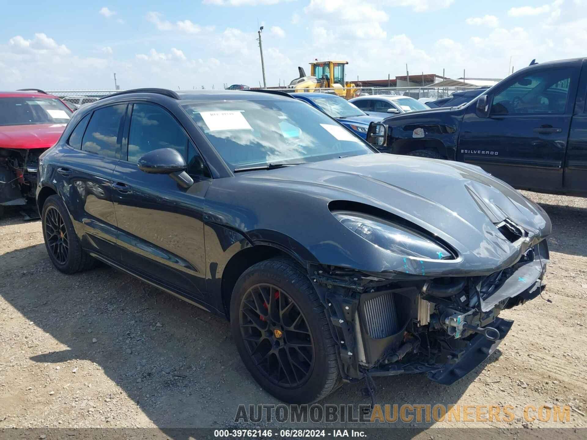 WP1AG2A56JLB61327 PORSCHE MACAN 2018