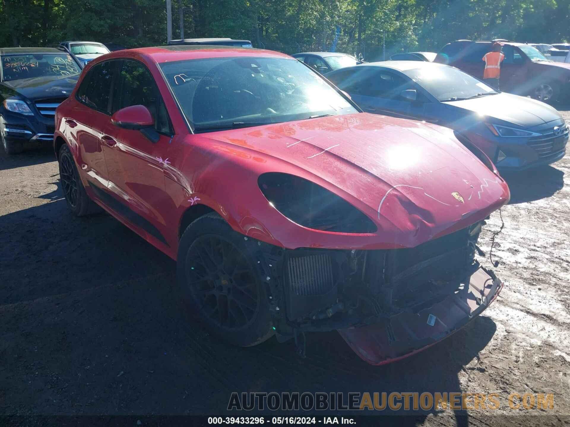 WP1AG2A56JLB61439 PORSCHE MACAN 2018