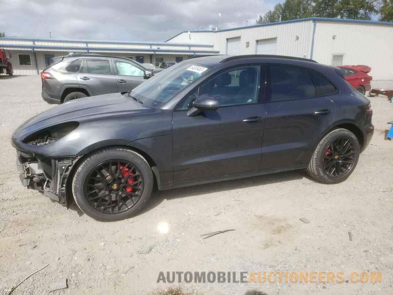 WP1AG2A56JLB62557 PORSCHE MACAN 2018