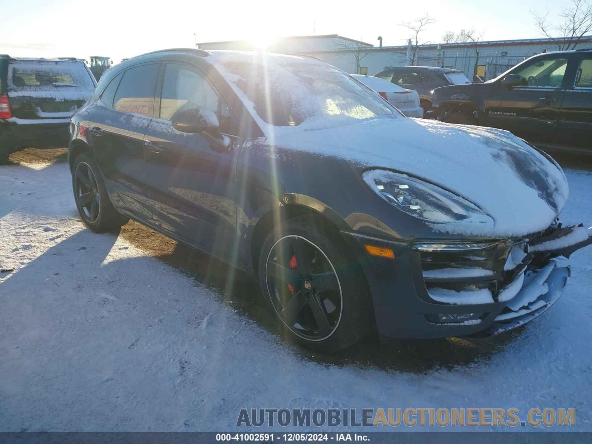 WP1AG2A59HLB56102 PORSCHE MACAN 2017