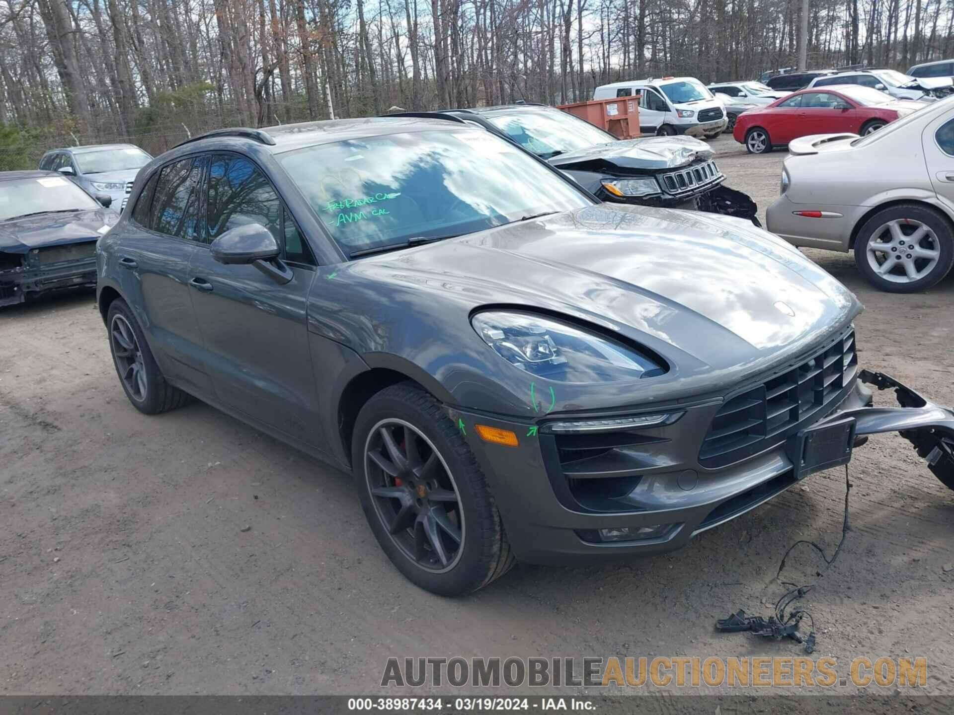 WP1AG2A5XHLB54956 PORSCHE MACAN 2017