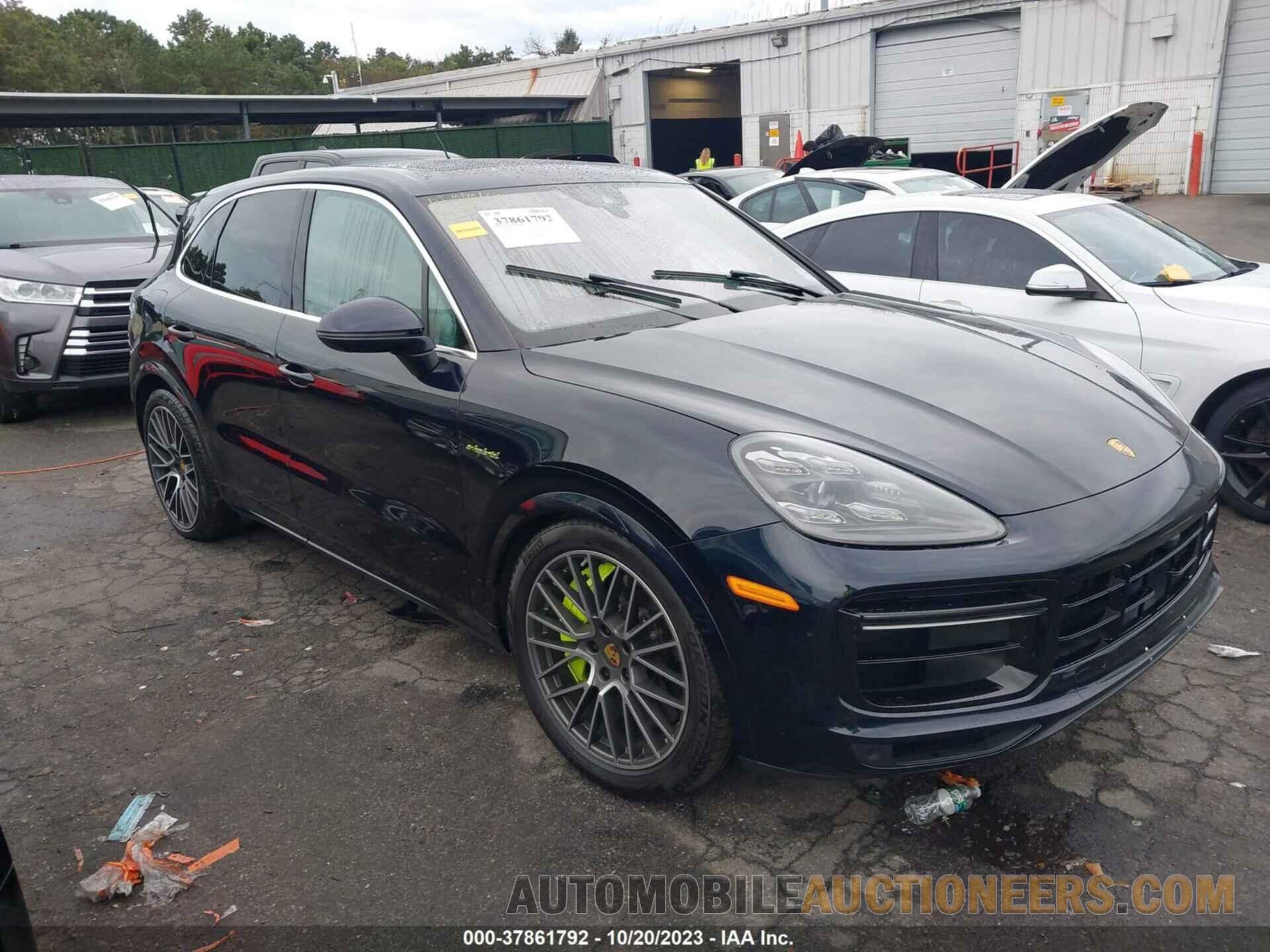 WP1AH2AY8MDA38053 PORSCHE CAYENNE 2021