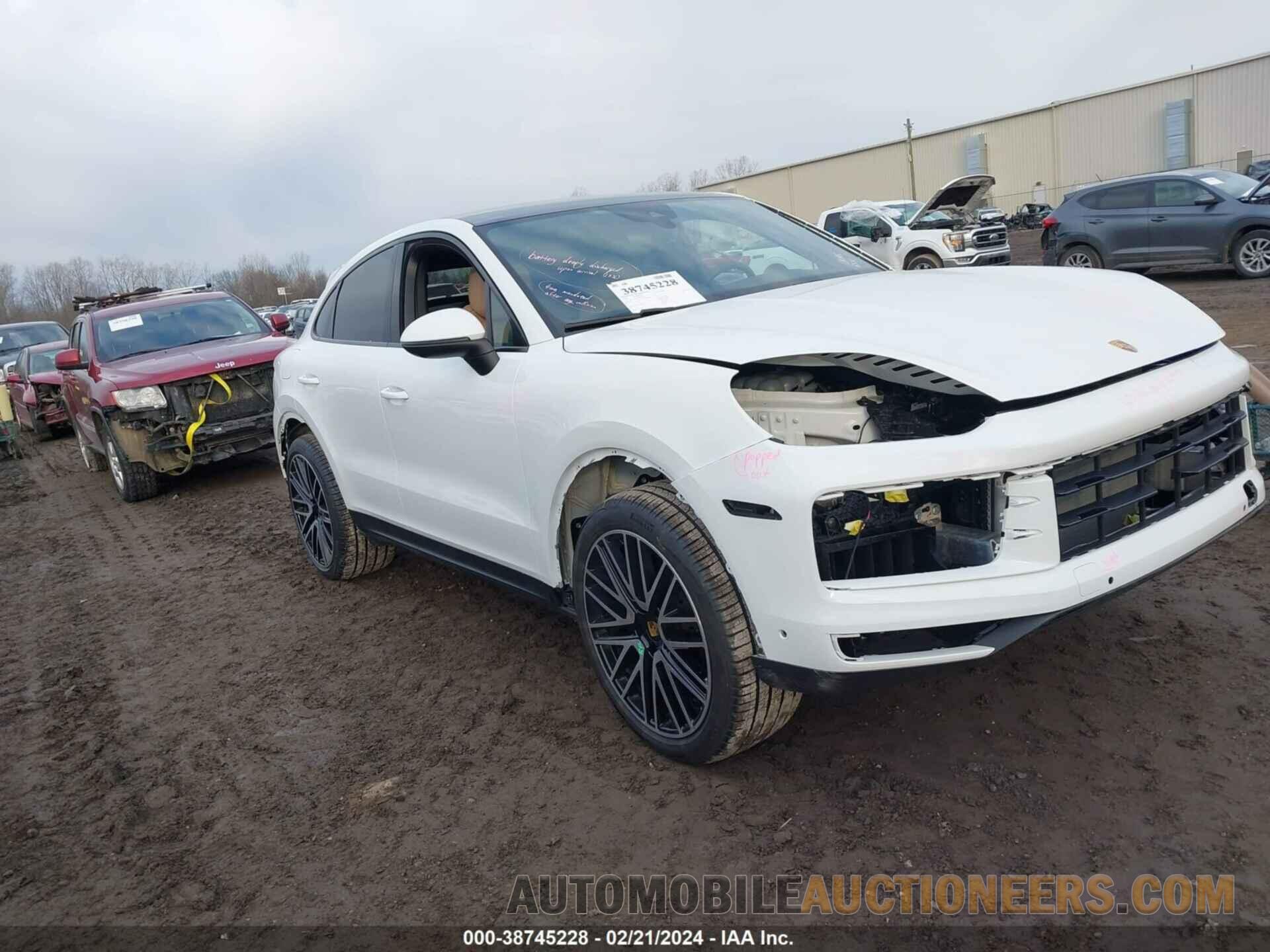 WP1BA2AY3RDA52426 PORSCHE CAYENNE COUPE 2024