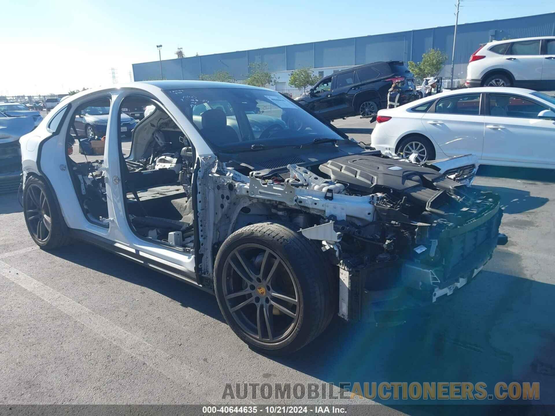 WP1BA2AY4LDA46559 PORSCHE CAYENNE COUPE 2020