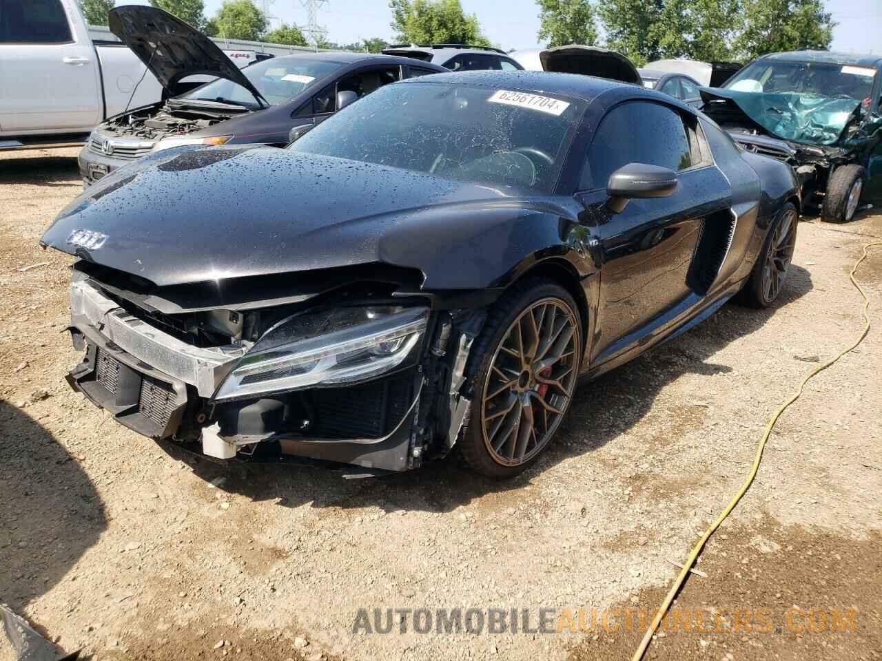 WUAANAFGXF7001496 AUDI R8 2015