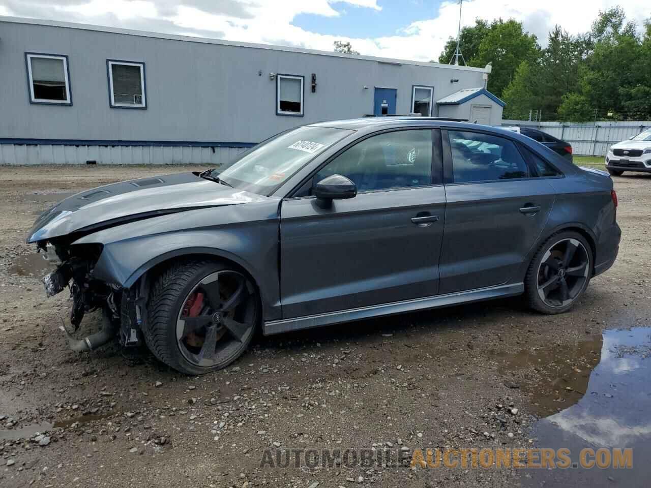 WUABWGFFXJ1903587 AUDI RS3 2018