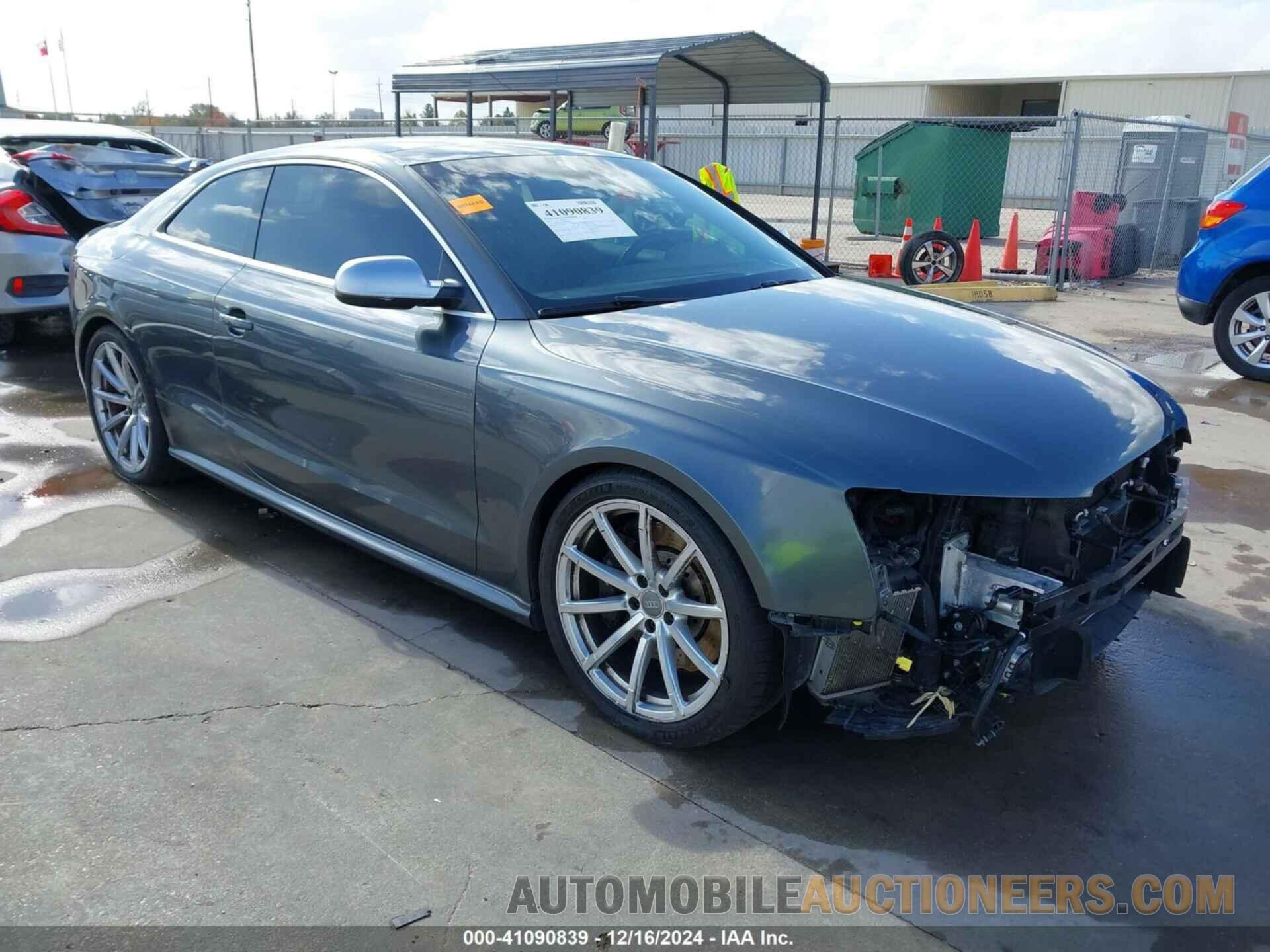 WUAC6AFR5DA900712 AUDI RS 5 2013