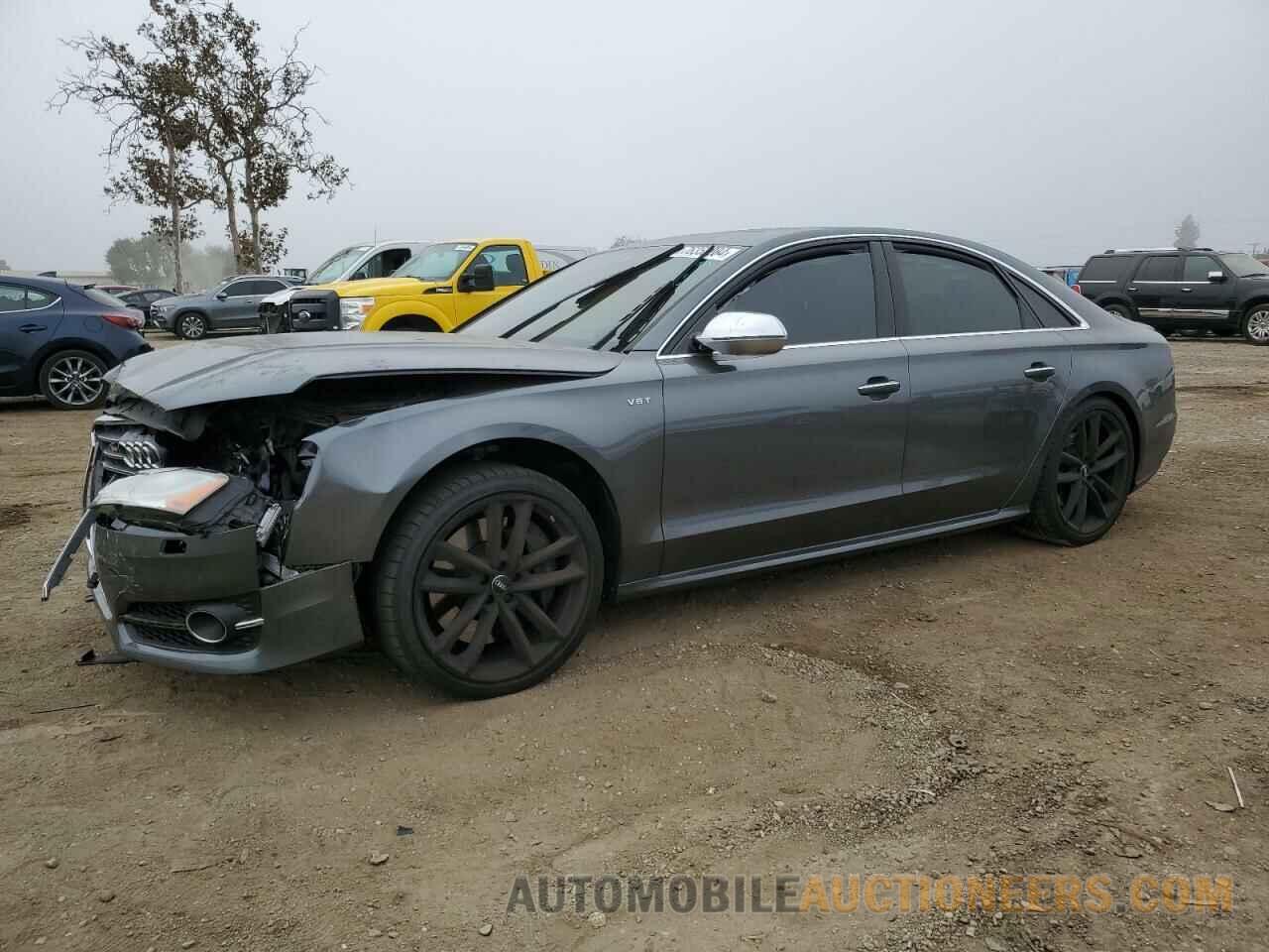 WUAJ5AFD3HN900382 AUDI S8 2017