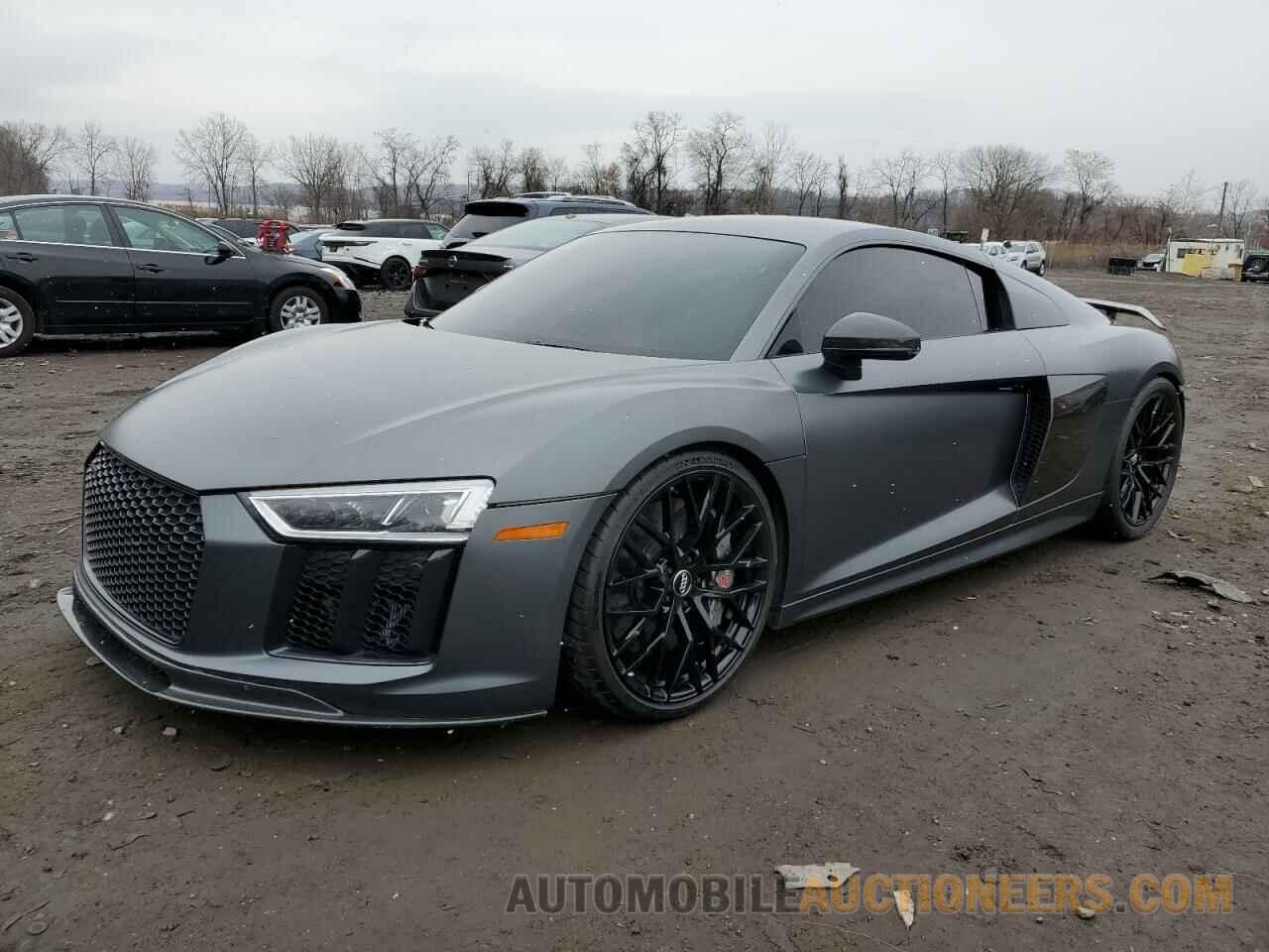 WUAKBAFX7H7901353 AUDI R8 2017