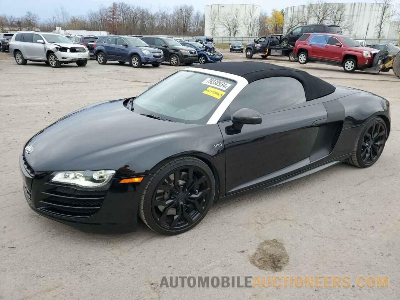 WUAVNAFG5BN000487 AUDI R8 2011