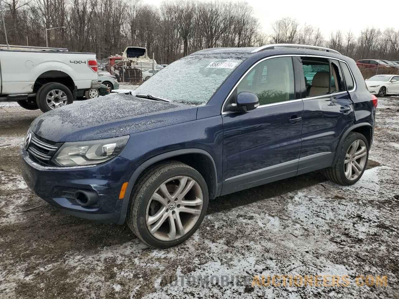 WVGAV3AX3DW561651 VOLKSWAGEN TIGUAN 2013