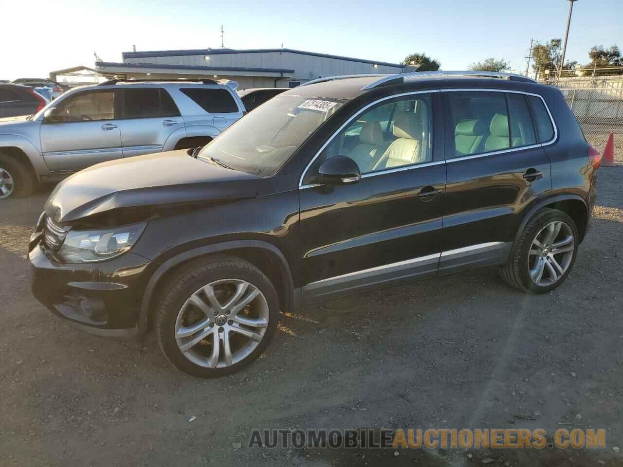 WVGAV3AX8DW596511 VOLKSWAGEN TIGUAN 2013