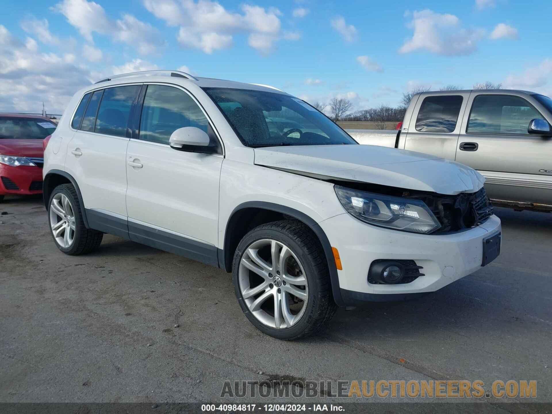 WVGAV7AX0CW592281 VOLKSWAGEN TIGUAN 2012