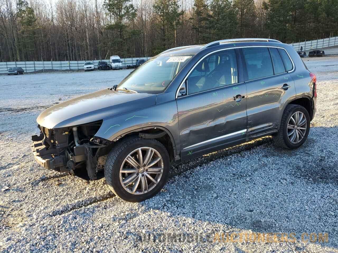 WVGAV7AX0FW600108 VOLKSWAGEN TIGUAN 2015