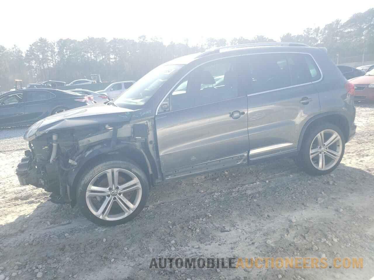 WVGAV7AX0GW008306 VOLKSWAGEN TIGUAN 2016