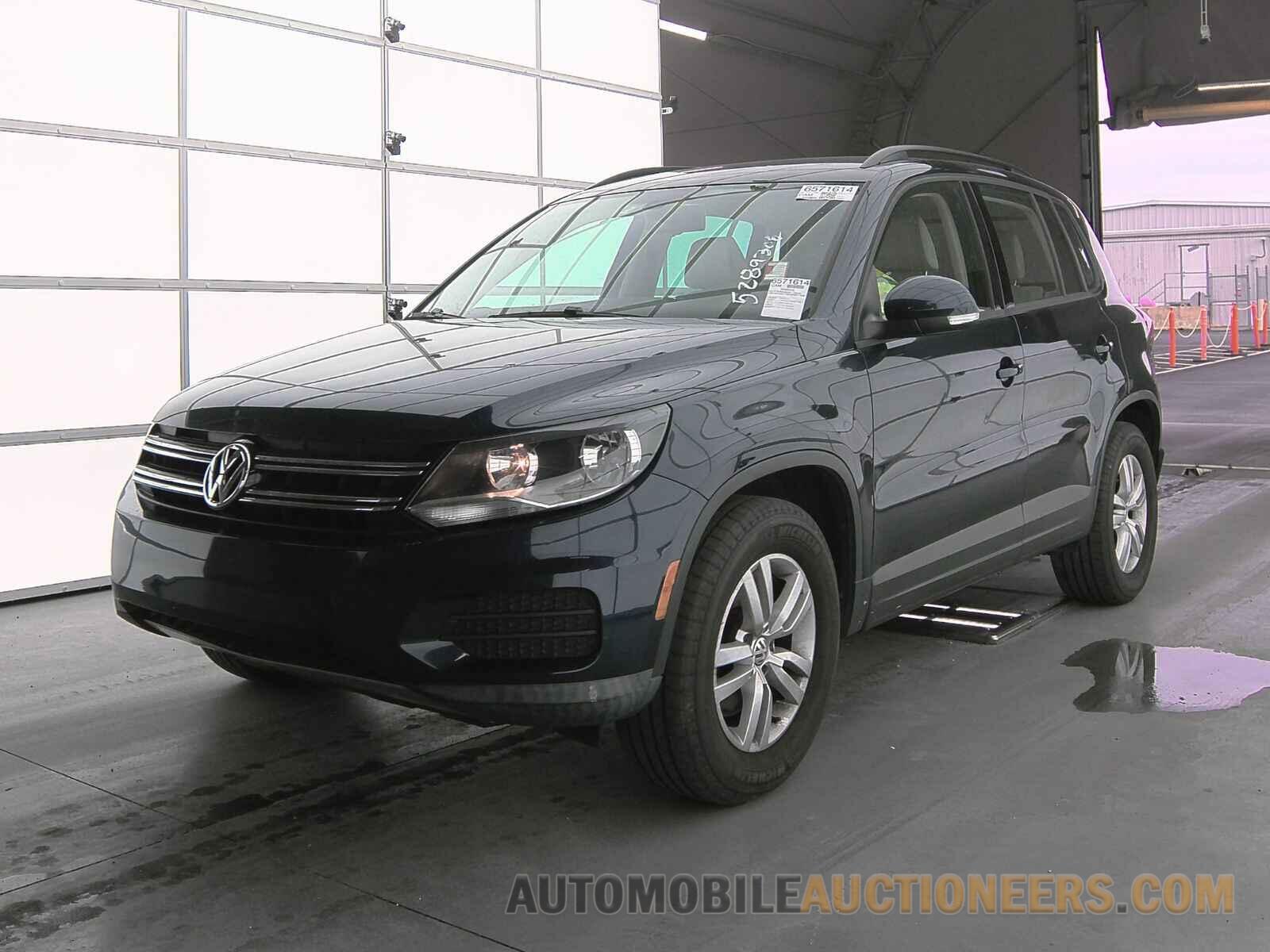 WVGAV7AX0GW517358 Volkswagen Tiguan 2016